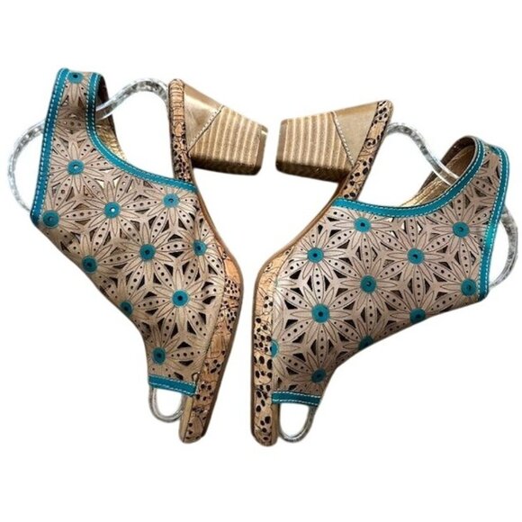 L"Artiste by Spring Step VTG Floral Tan-Teal Laser-Cut Floral Slingback Heels 39 - Picture 4 of 8